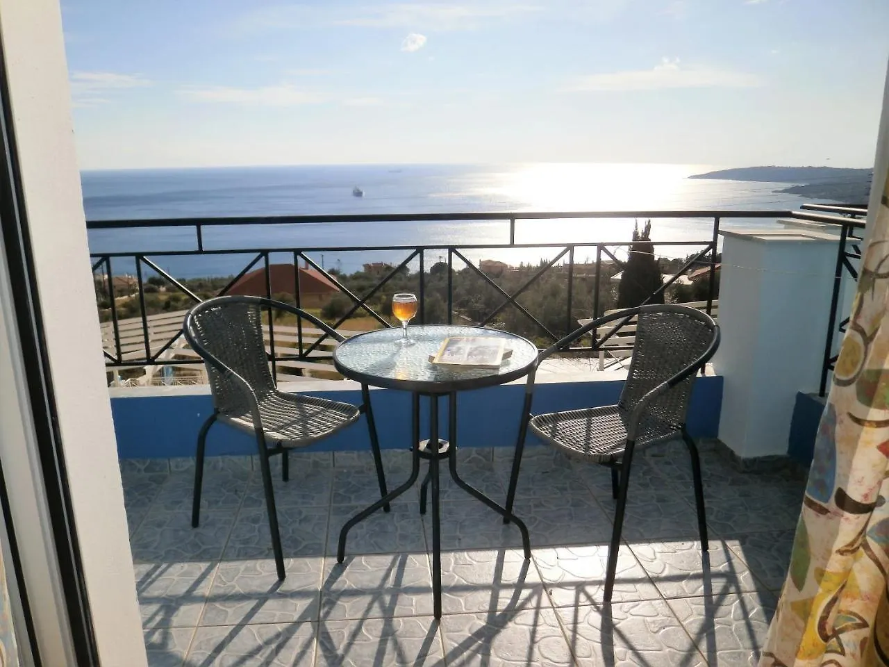 Casa De Blue Studios Lourdata  Aparthotel